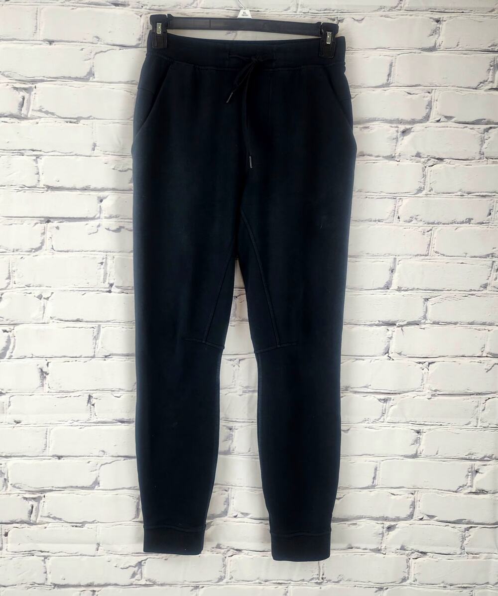 Lululemon City Sweat Jogger
Regular Mens M Black tapered leg gorpcore athleisure